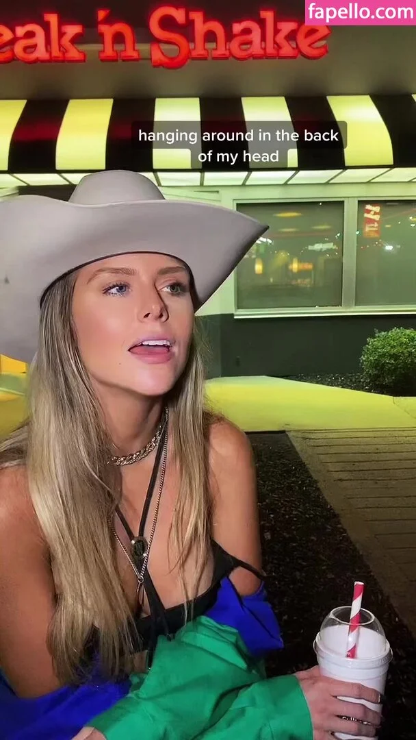 Ashley Walls Onlyfans Photo Gallery 