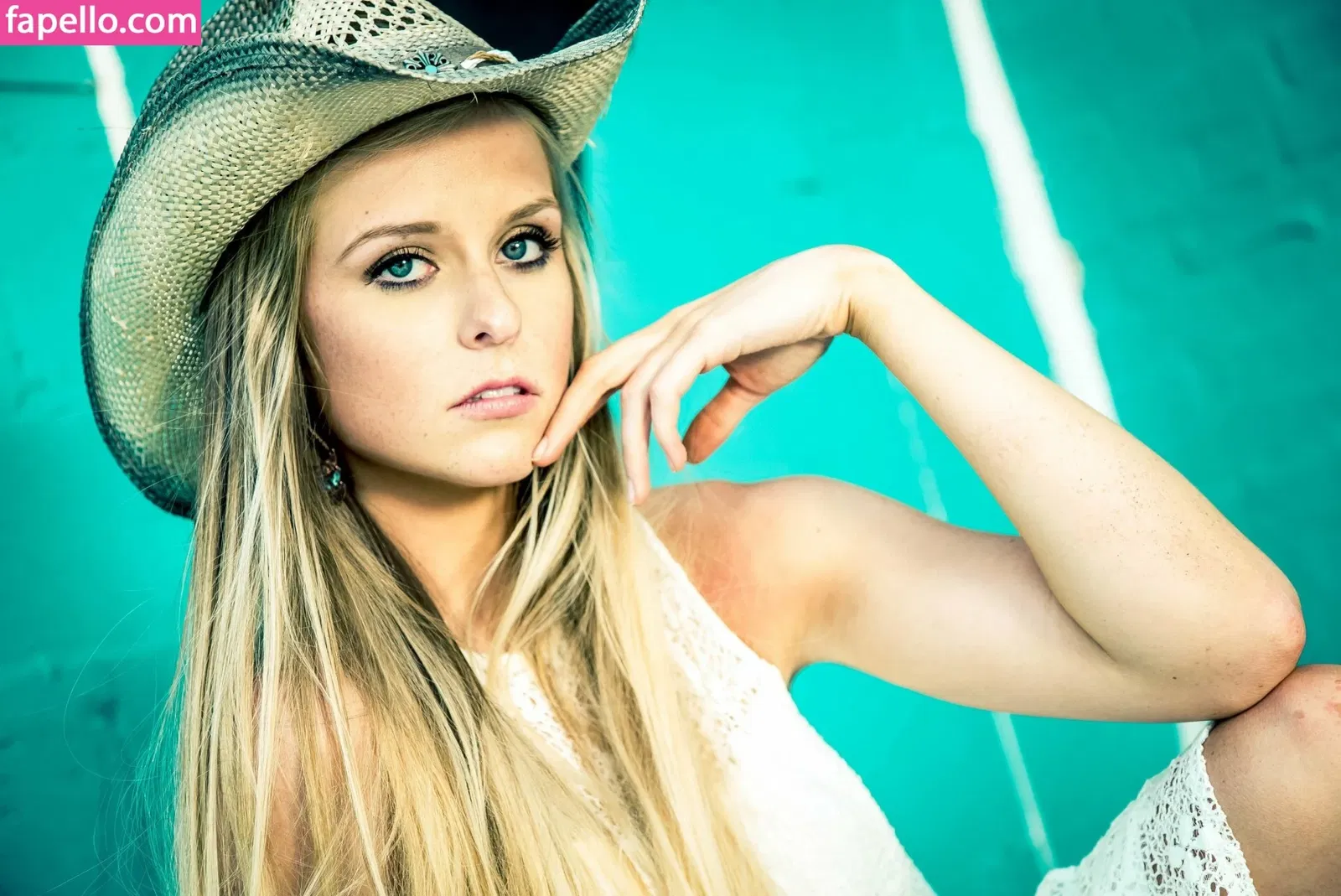 Ashley Walls Onlyfans Photo Gallery 