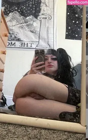 Ironically_merry Onlyfans Photo Gallery 