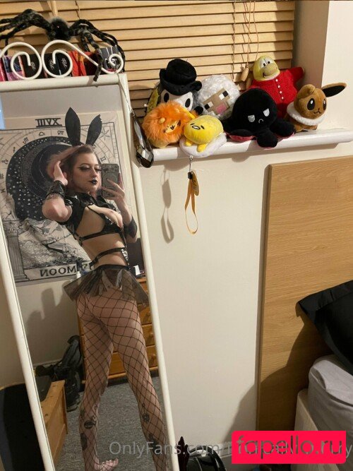 Ironically_merry Nude Onlyfans Photo 22