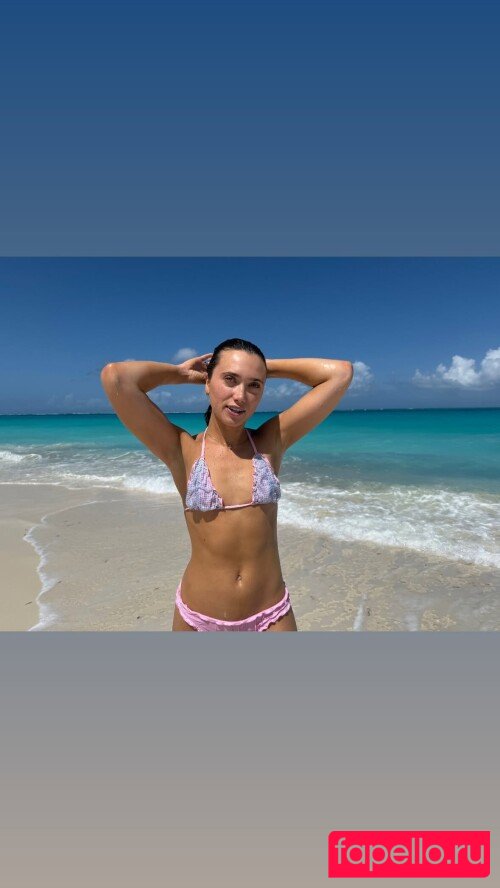 Hannah Meloche Nude Onlyfans Photo 9