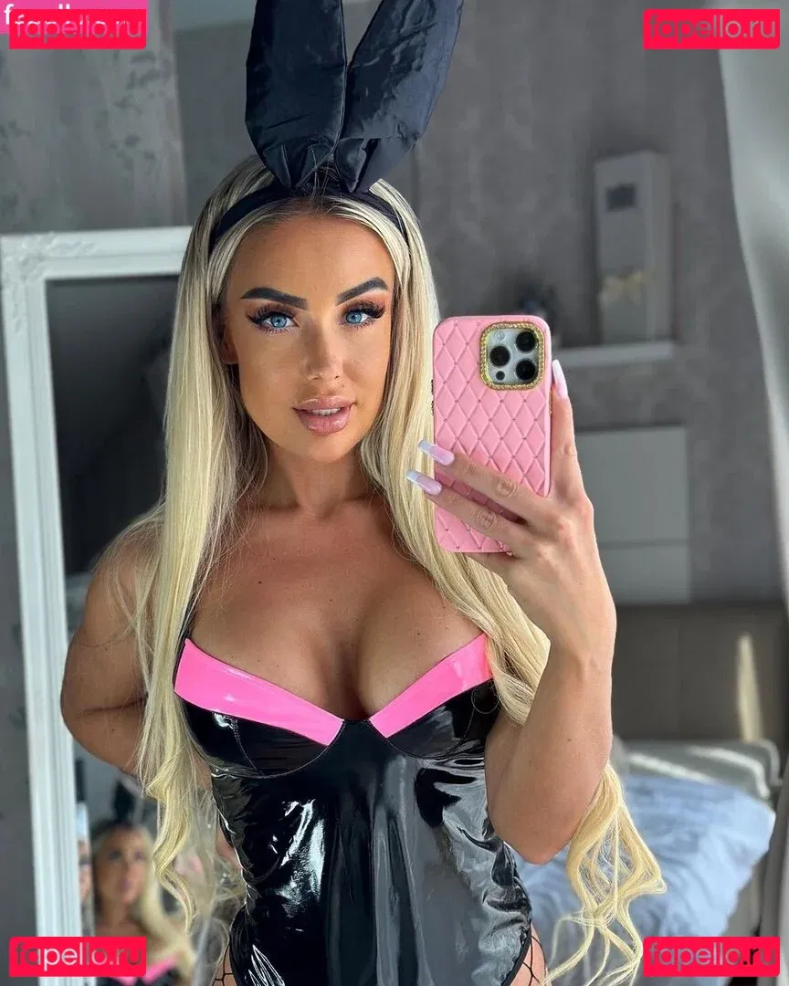 Lucy Sea Onlyfans Photo Gallery 