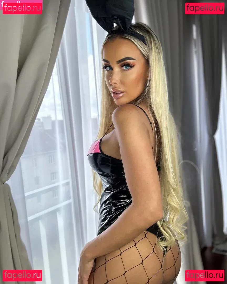 Lucy Sea Onlyfans Photo Gallery 