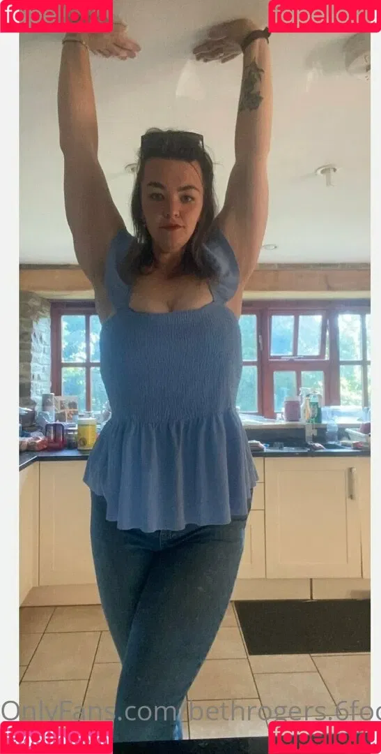 amazonbeth.6foot6 Onlyfans Photo Gallery 