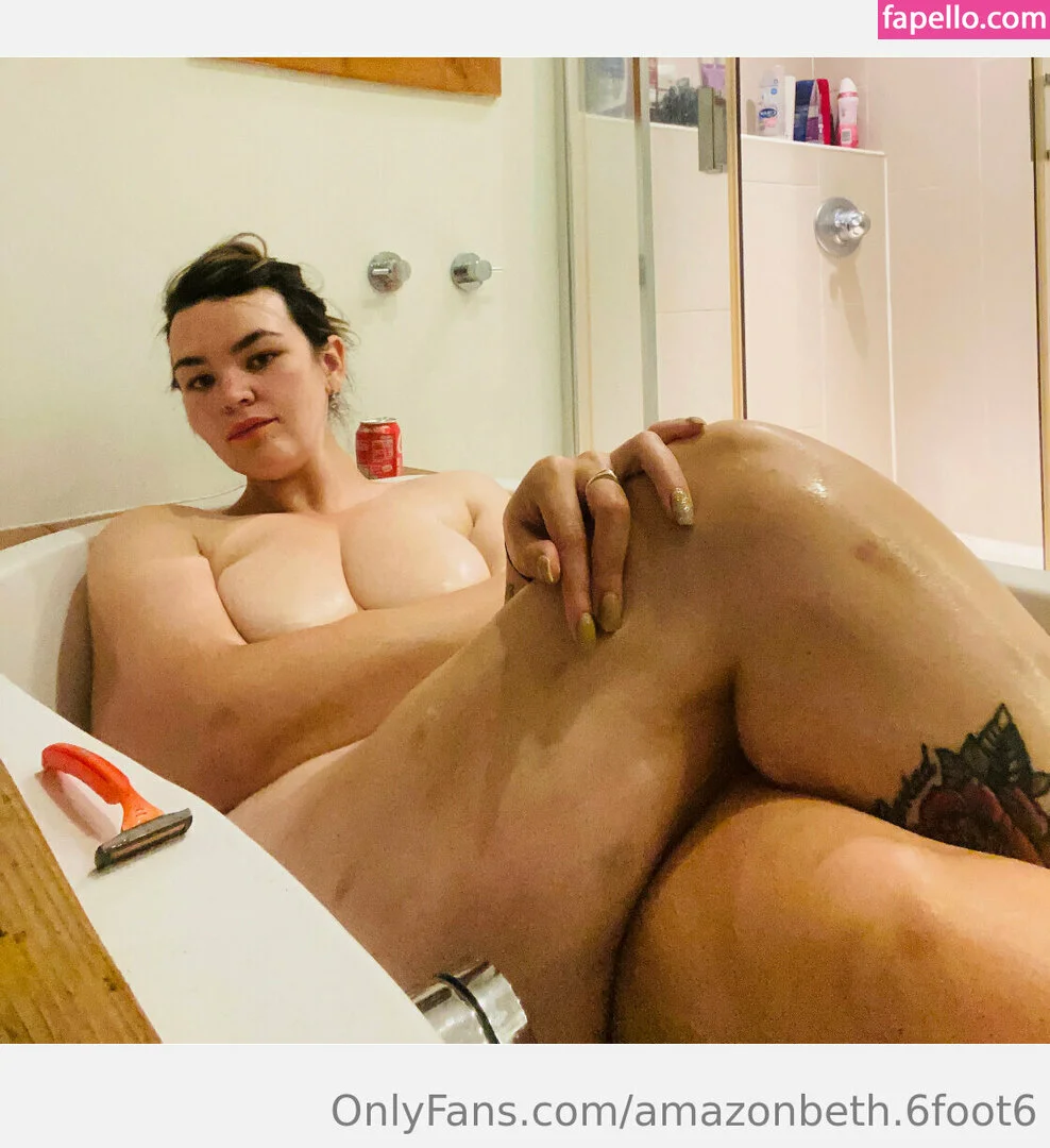 amazonbeth.6foot6 Onlyfans Photo Gallery 