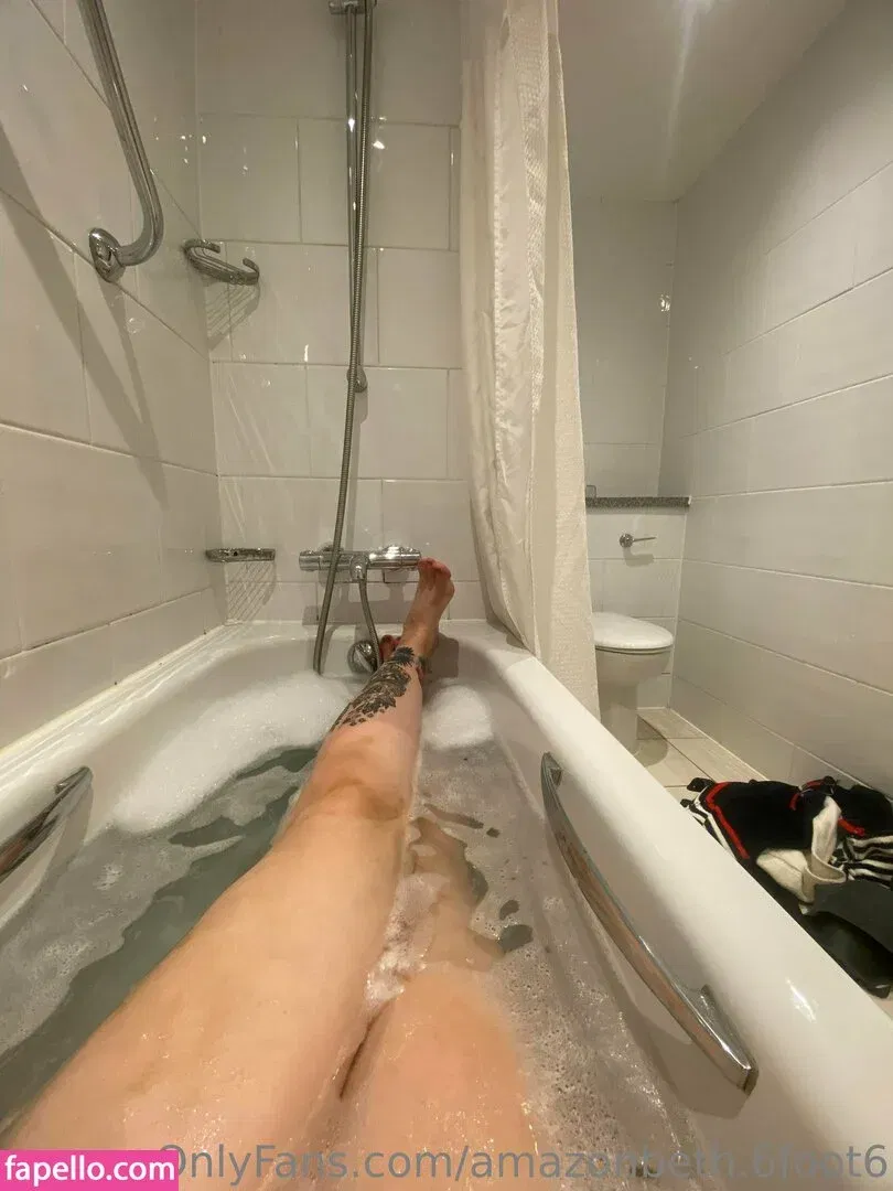 amazonbeth.6foot6 Onlyfans Photo Gallery 