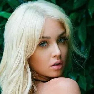 BellaDuffy Onlyfans Photo Gallery 