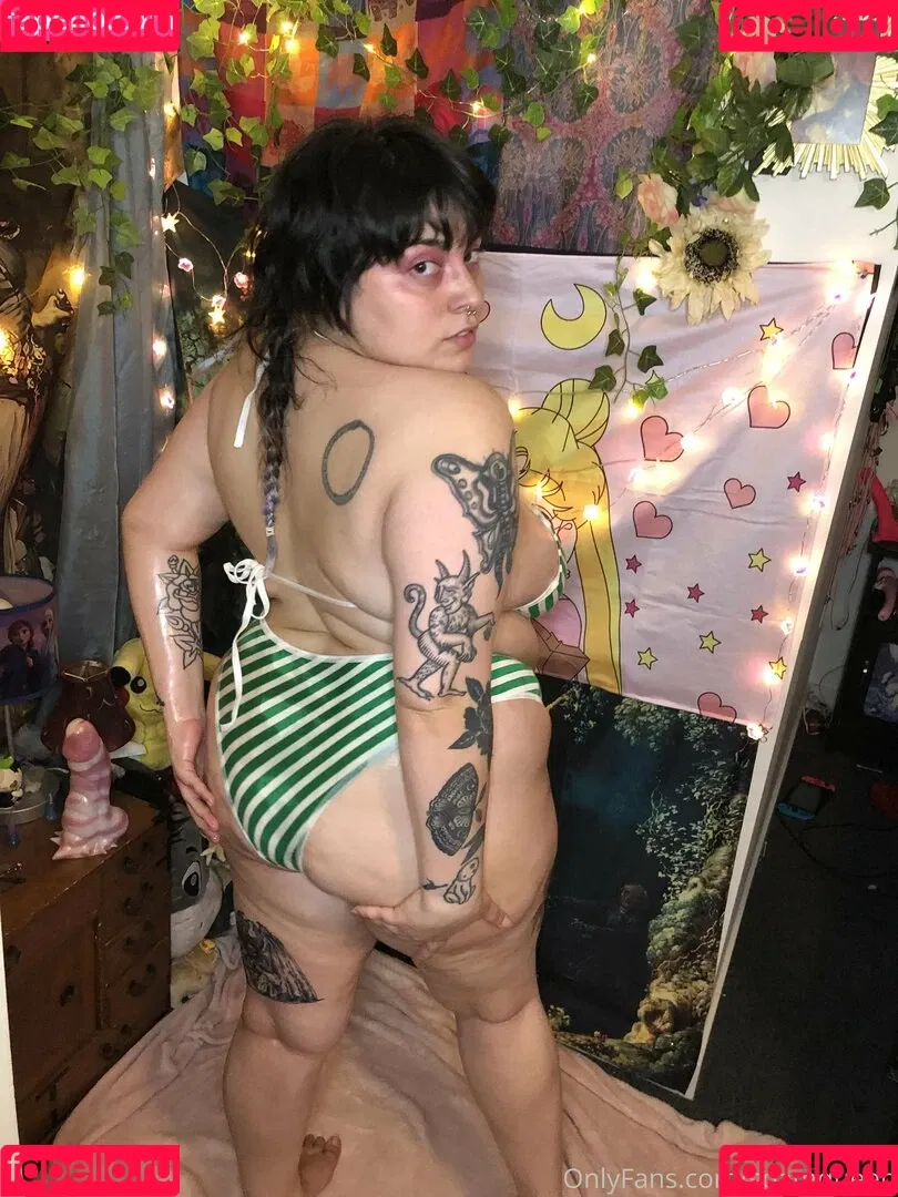 Spamqueen Spooky Cutie Onlyfans Photo Gallery 