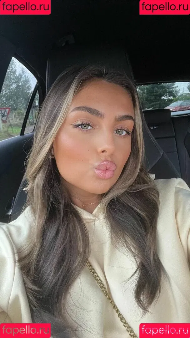 franditellaa Onlyfans Photo Gallery 