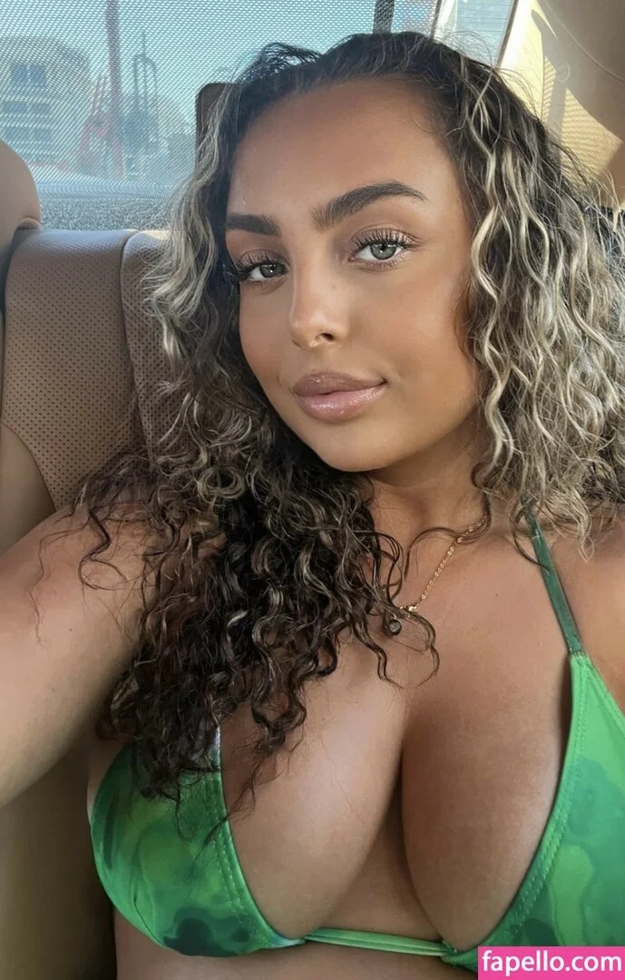 franditellaa Onlyfans Photo Gallery 