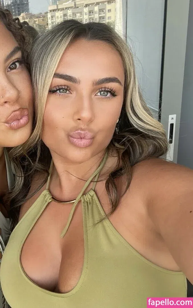 franditellaa Onlyfans Photo Gallery 