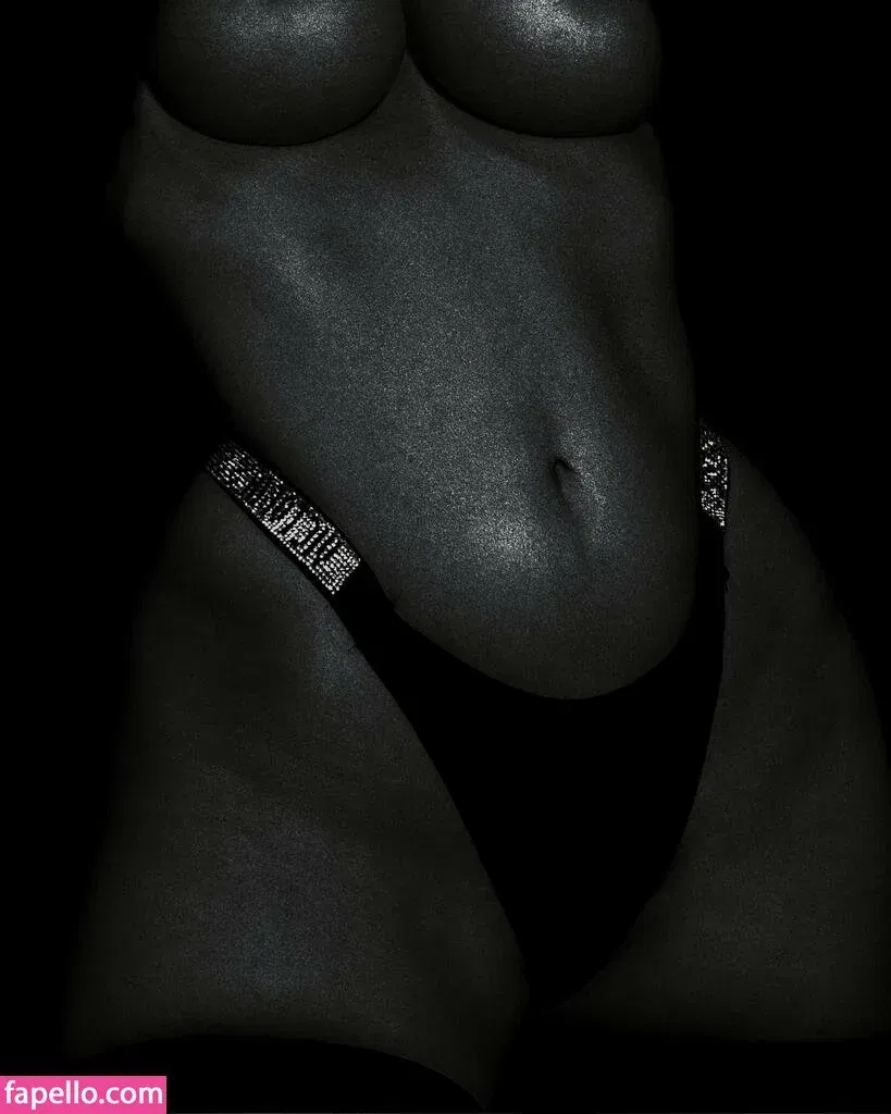 Swallowyoudown Onlyfans Photo Gallery 