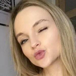 Mira Lil Onlyfans Photo Gallery 