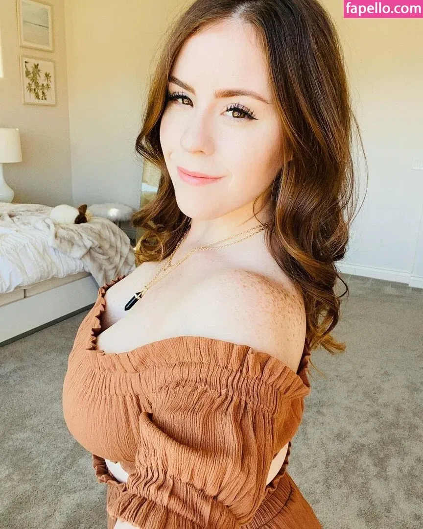 Niniskya Onlyfans Photo Gallery 