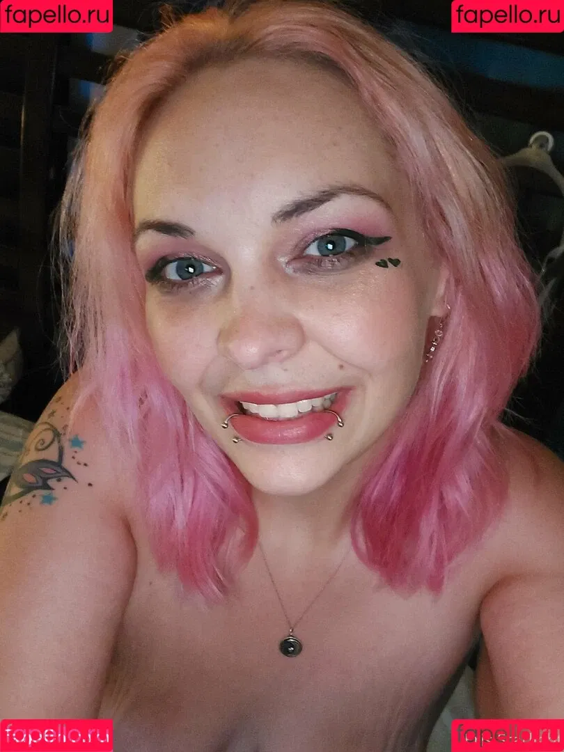 wyldestardust Onlyfans Photo Gallery 