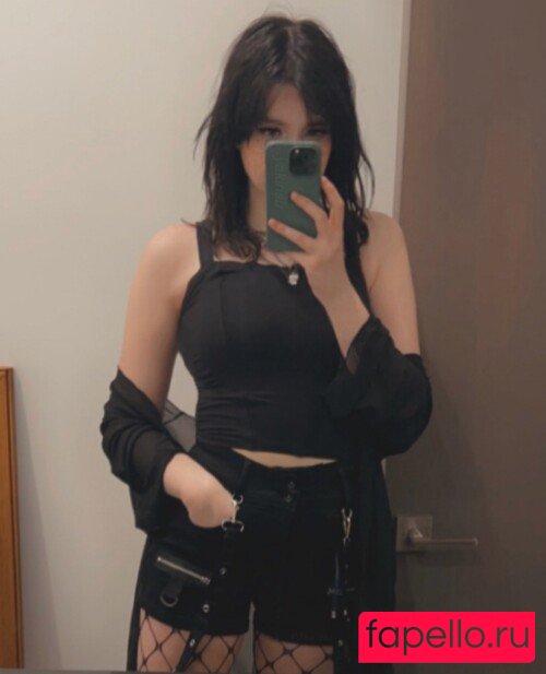 Yakirisu Nude Onlyfans Photo 11