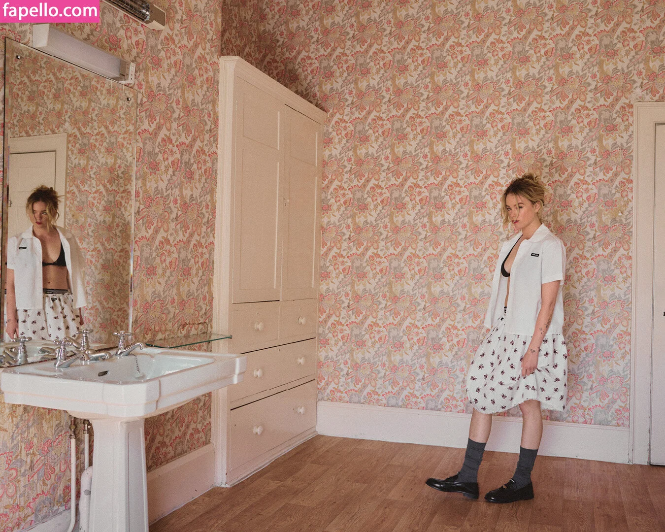 Milly Alcock Onlyfans Photo Gallery 