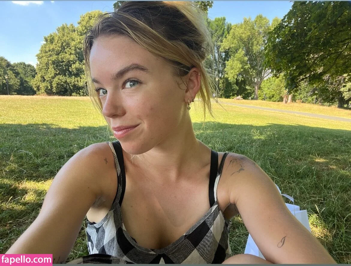 Milly Alcock Onlyfans Photo Gallery 