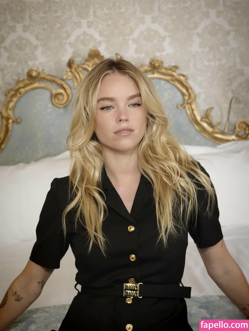 Milly Alcock Onlyfans Photo Gallery 