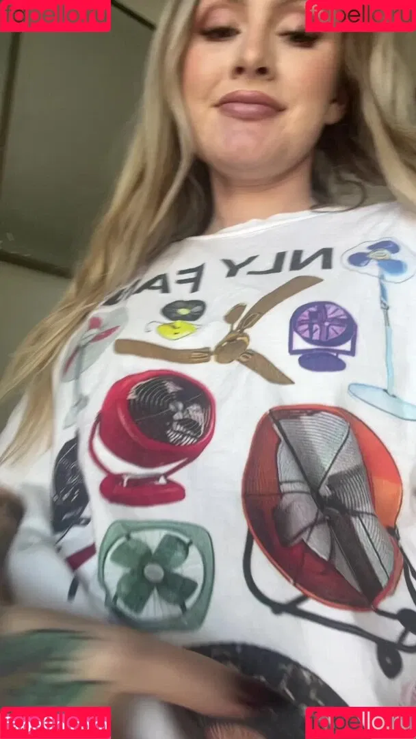 Mommy Penelope Onlyfans Photo Gallery 