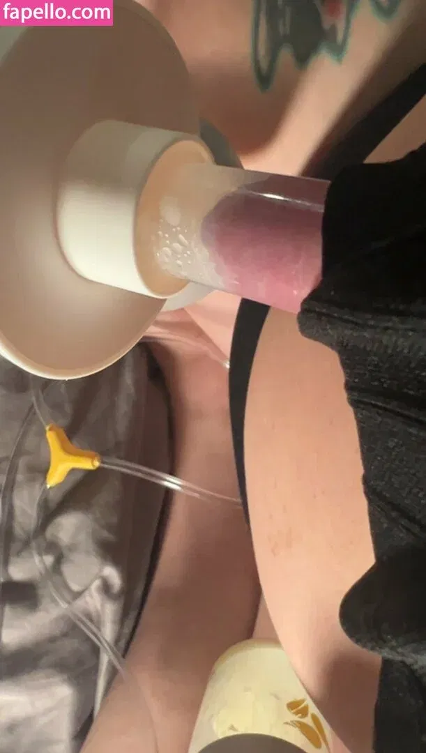 Mommy Penelope Onlyfans Photo Gallery 