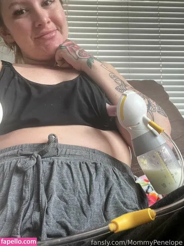 Mommy Penelope Onlyfans Photo Gallery 