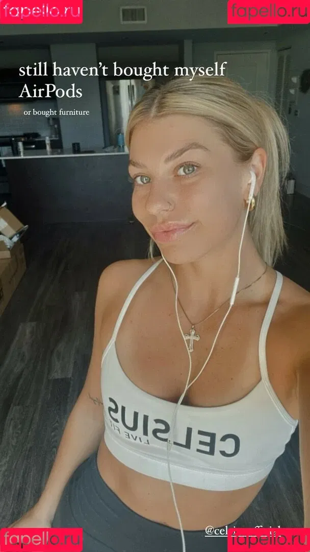kyliefoland Onlyfans Photo Gallery 