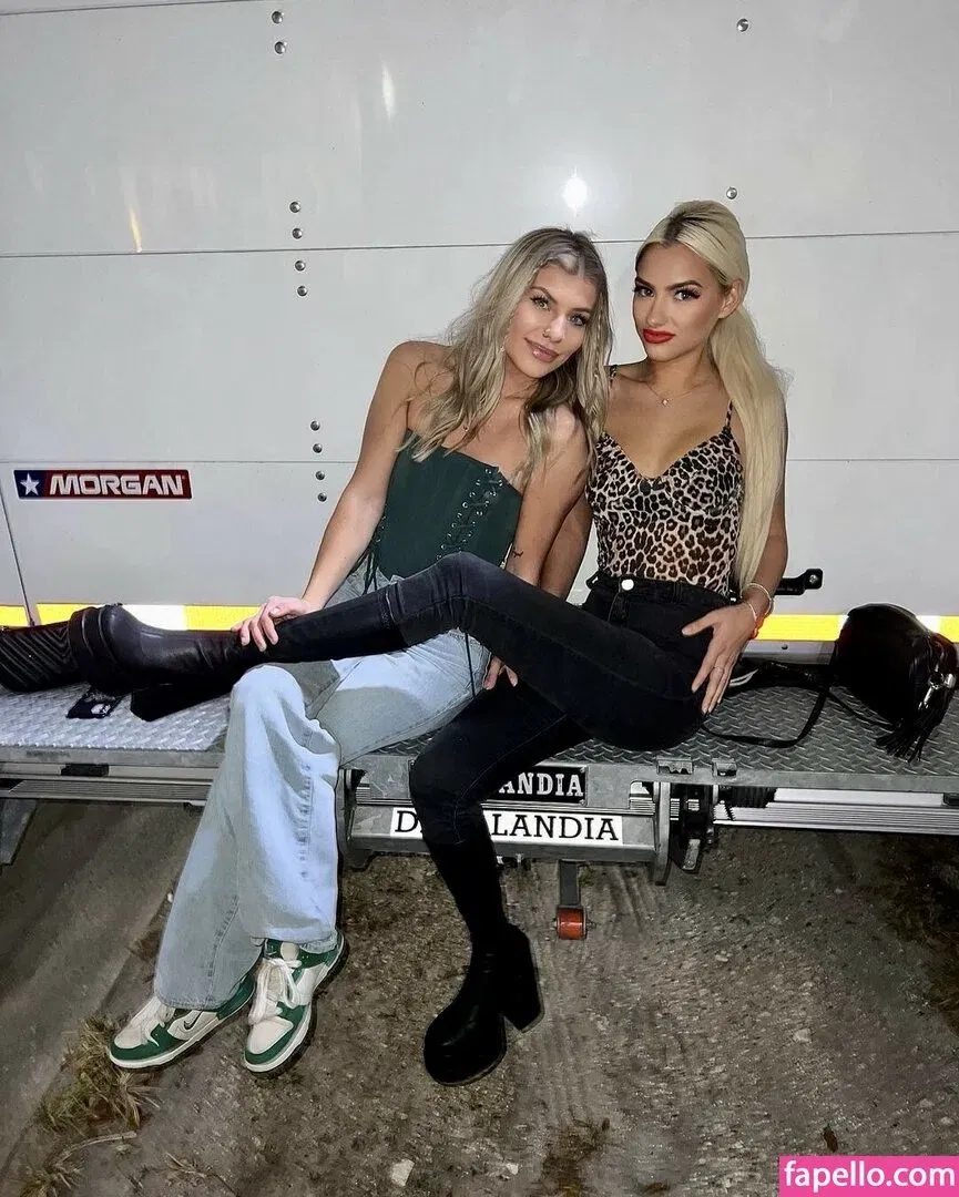 kyliefoland Onlyfans Photo Gallery 