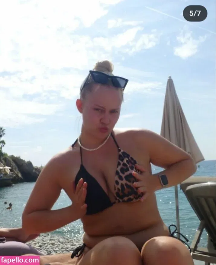 Charlie Smith Onlyfans Photo Gallery 