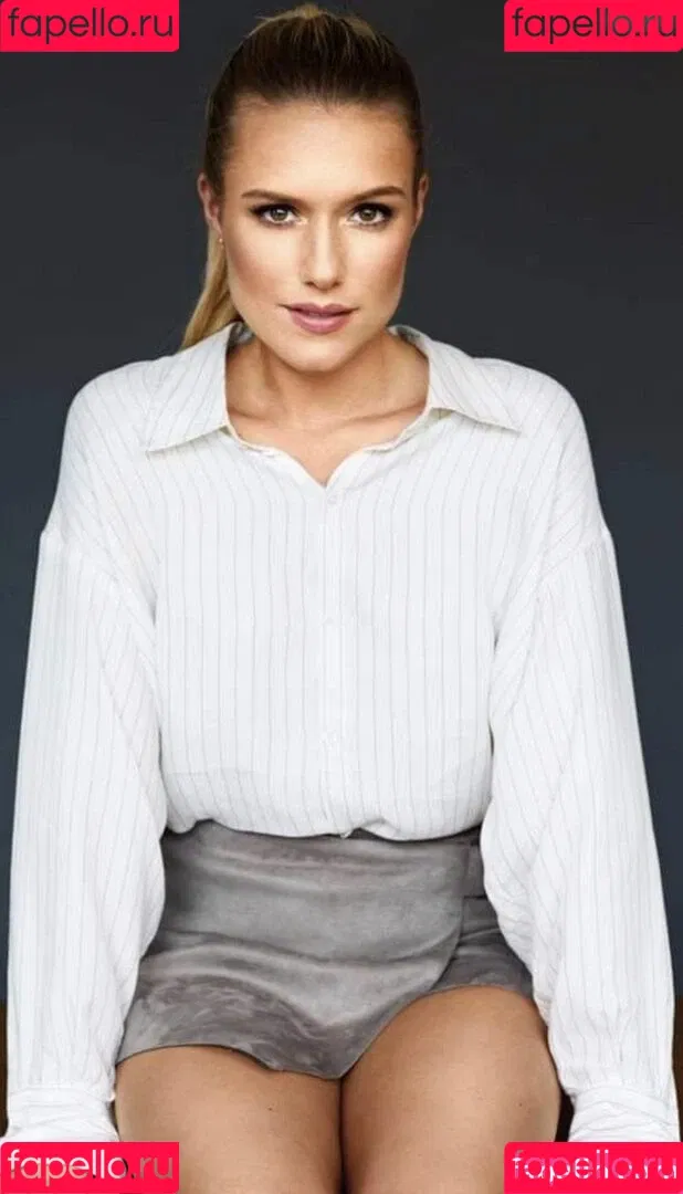 Vanessa Meisinger Onlyfans Photo Gallery 