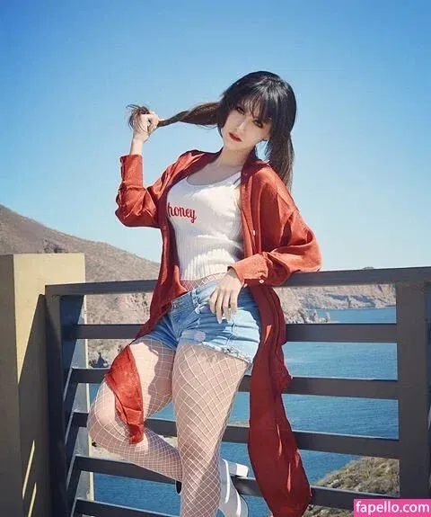 Kouryam Onlyfans Photo Gallery 