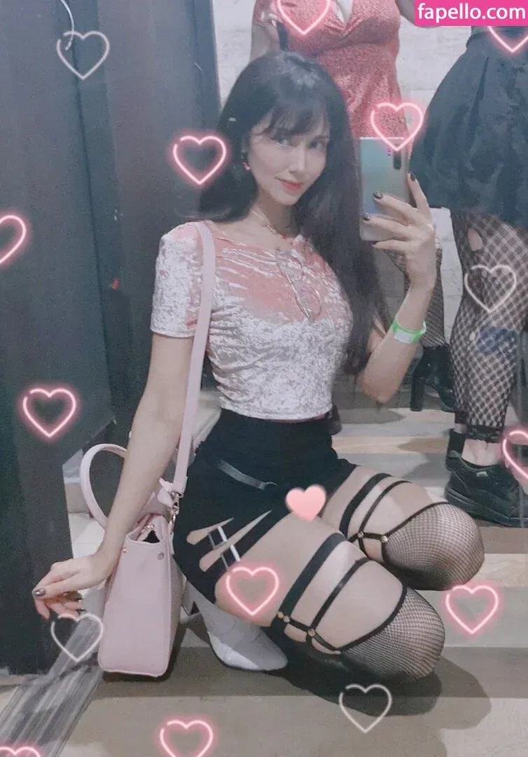 Kouryam Onlyfans Photo Gallery 