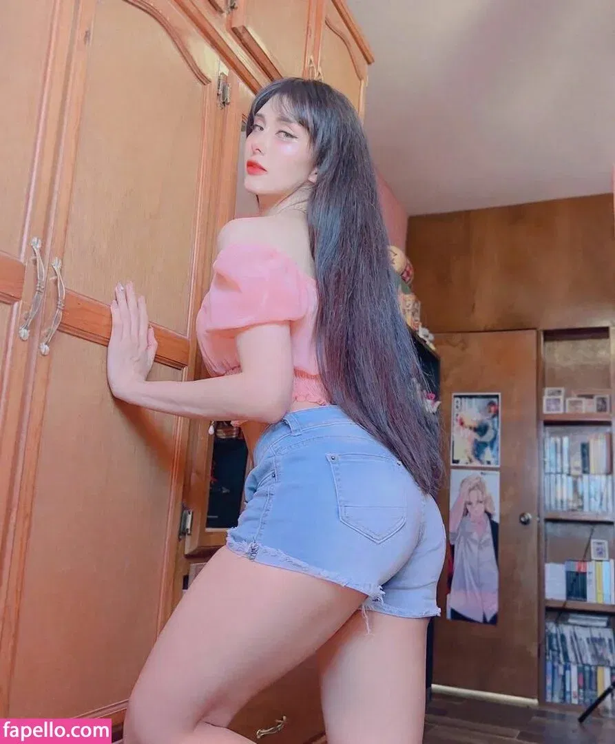 Kouryam Onlyfans Photo Gallery 