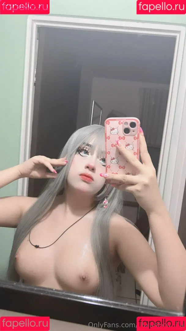 lilplasticwaifu Onlyfans Photo Gallery 