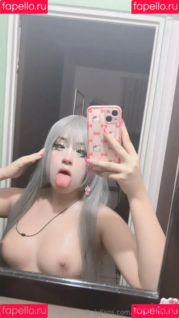 lilplasticwaifu Onlyfans Photo Gallery 