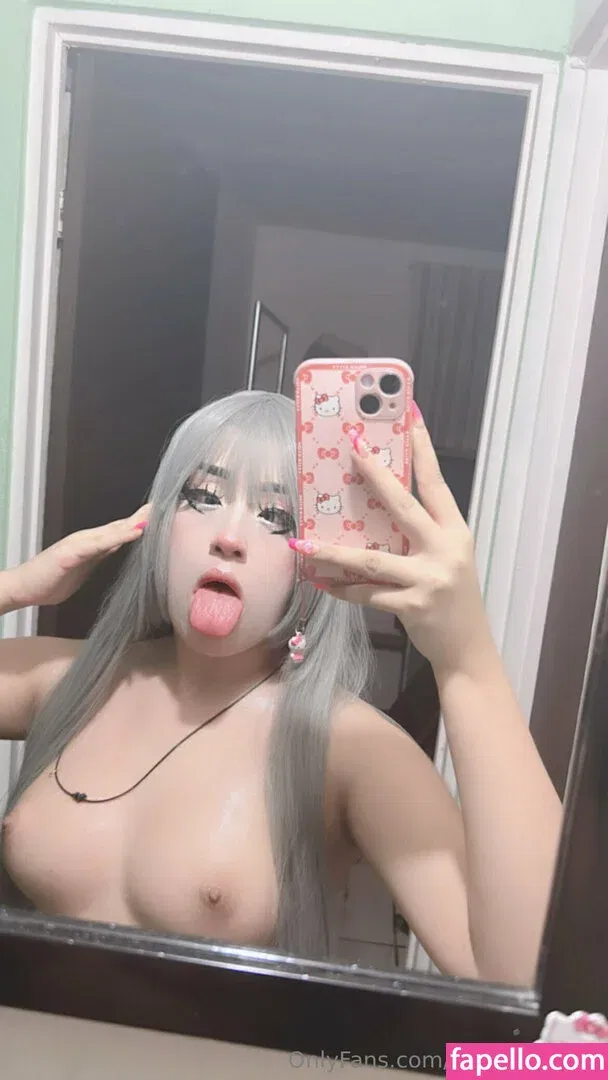 lilplasticwaifu Onlyfans Photo Gallery 