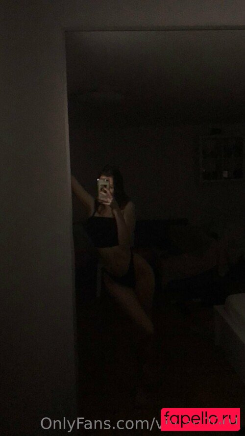 Darline Vivian Nude Onlyfans Photo 26