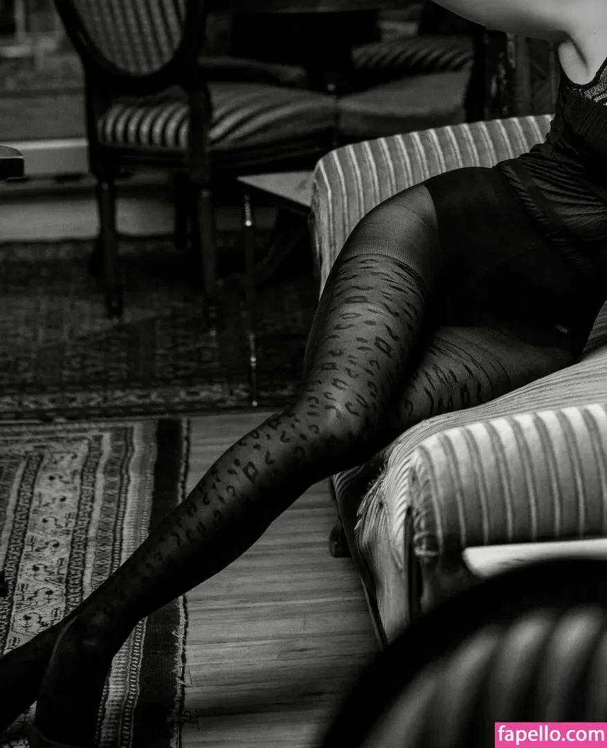 ann.cornel Onlyfans Photo Gallery 