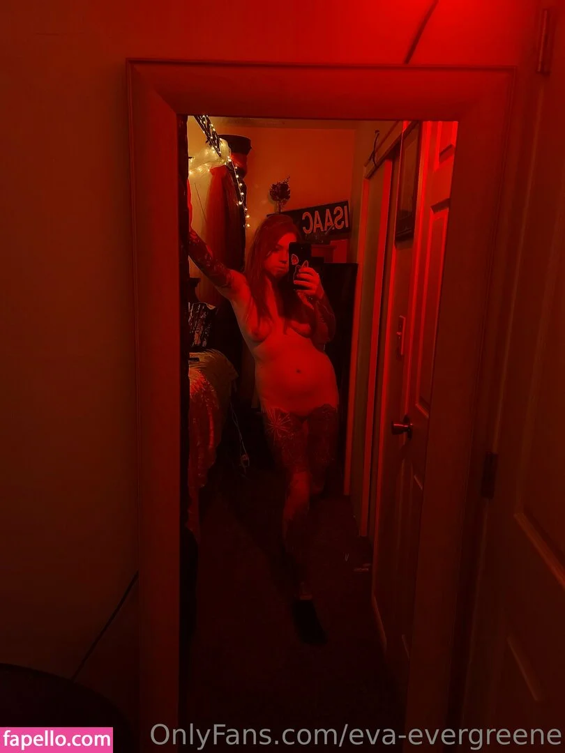 eva-evergreene Onlyfans Photo Gallery 