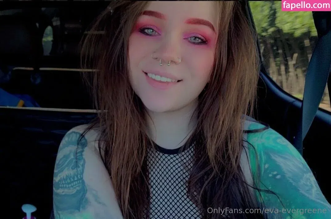 eva-evergreene Onlyfans Photo Gallery 