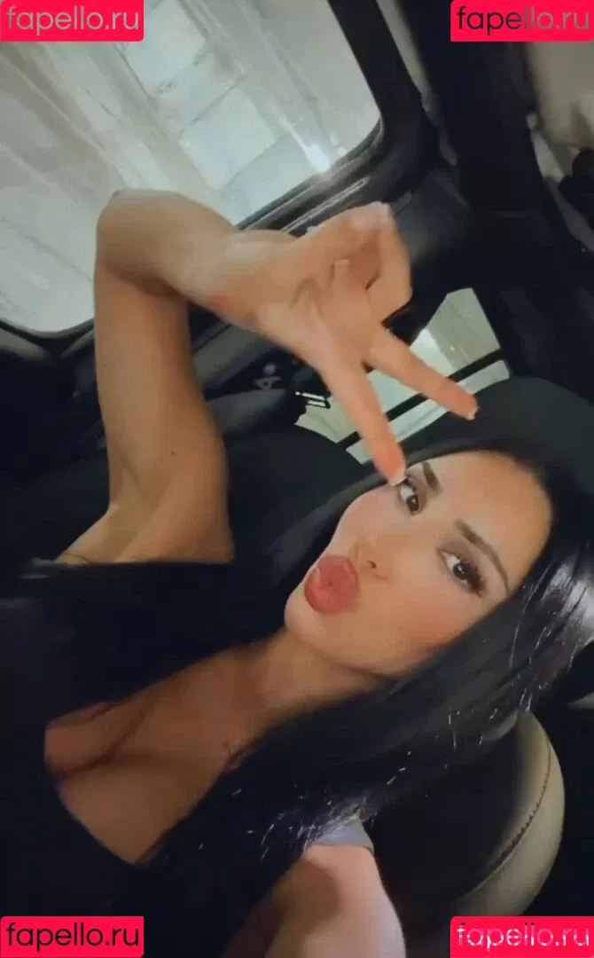 Heli Kenzi Onlyfans Photo Gallery 