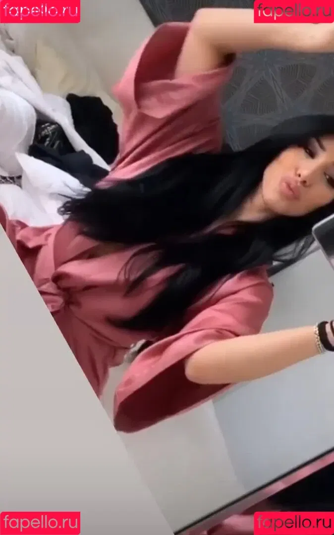 Heli Kenzi Onlyfans Photo Gallery 