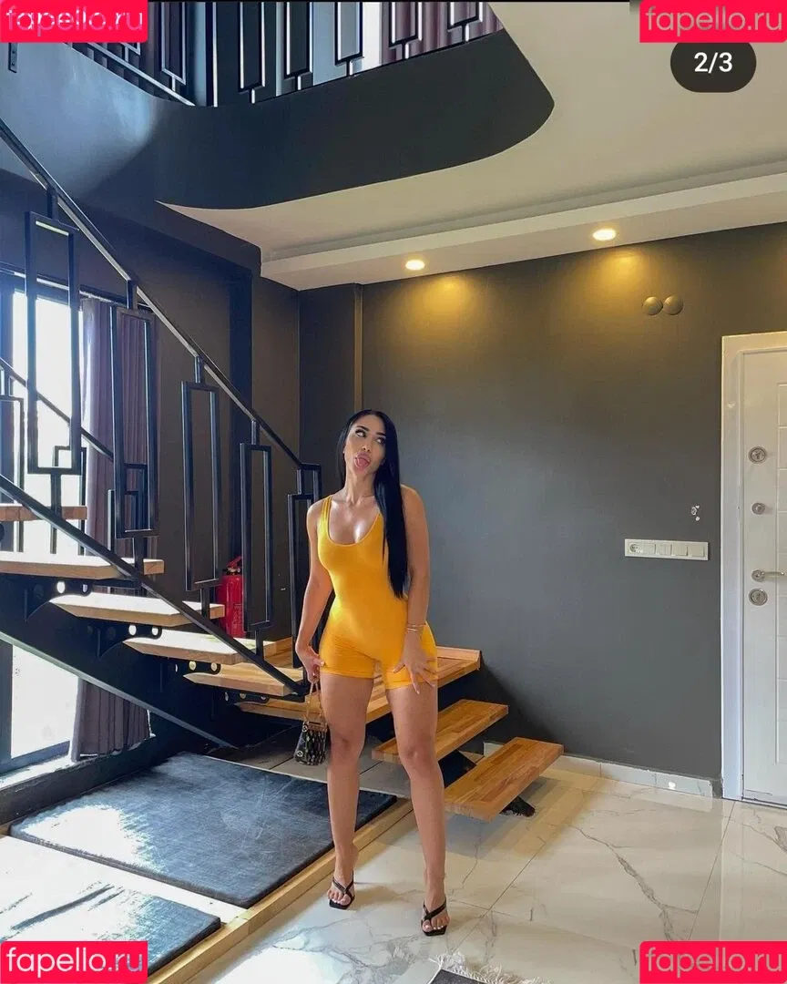 Heli Kenzi Onlyfans Photo Gallery 
