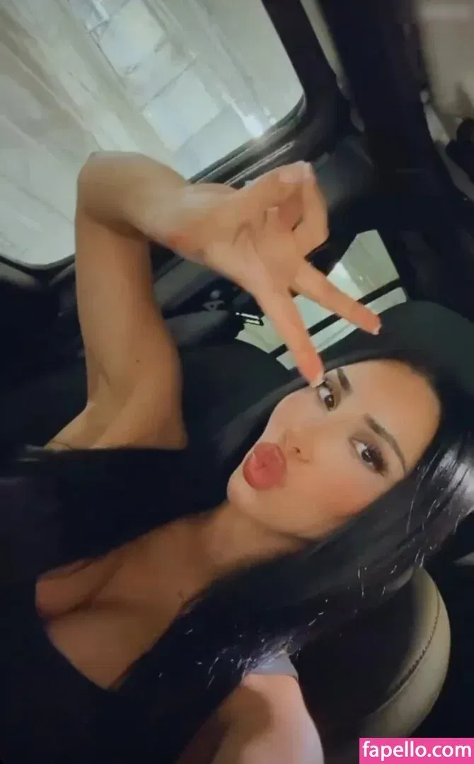 Heli Kenzi Onlyfans Photo Gallery 