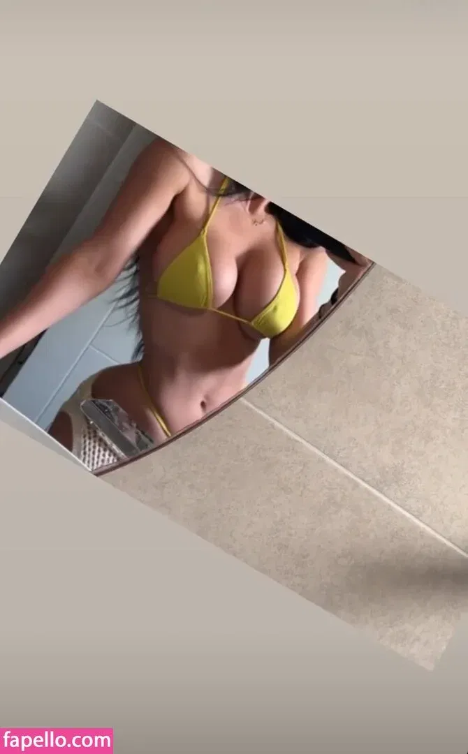 Heli Kenzi Onlyfans Photo Gallery 