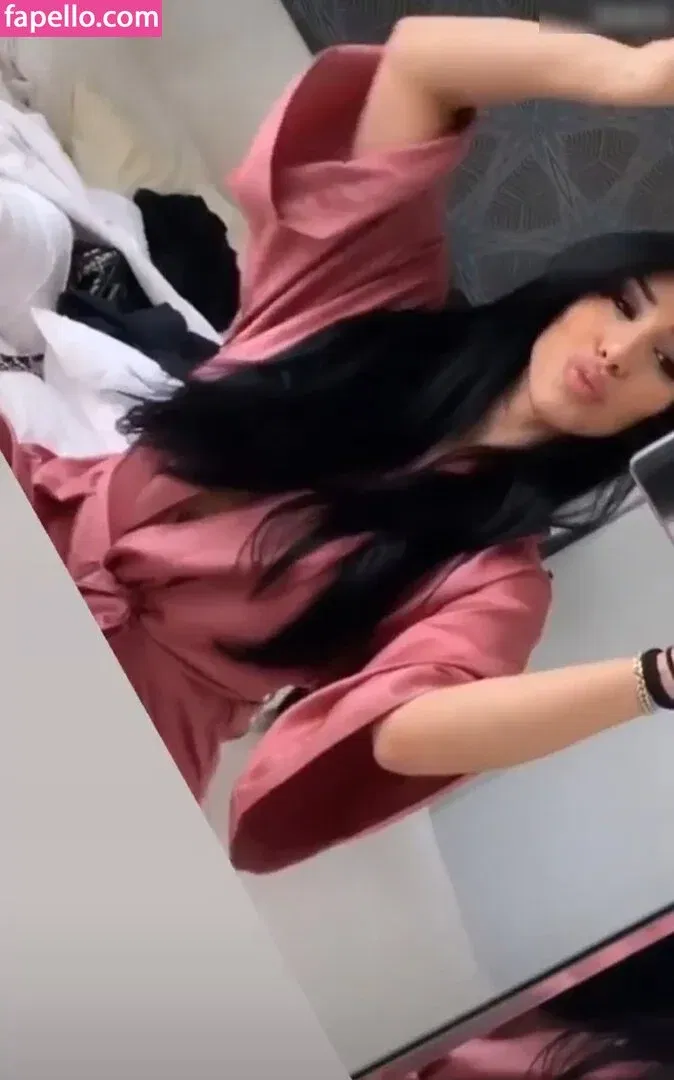 Heli Kenzi Onlyfans Photo Gallery 