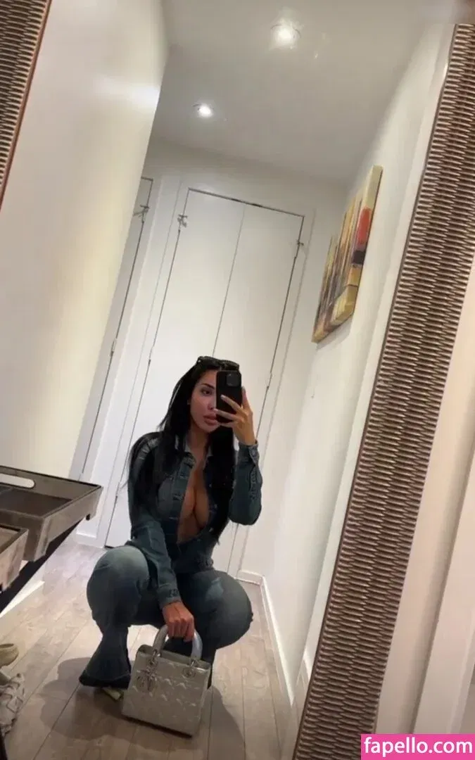 Heli Kenzi Onlyfans Photo Gallery 