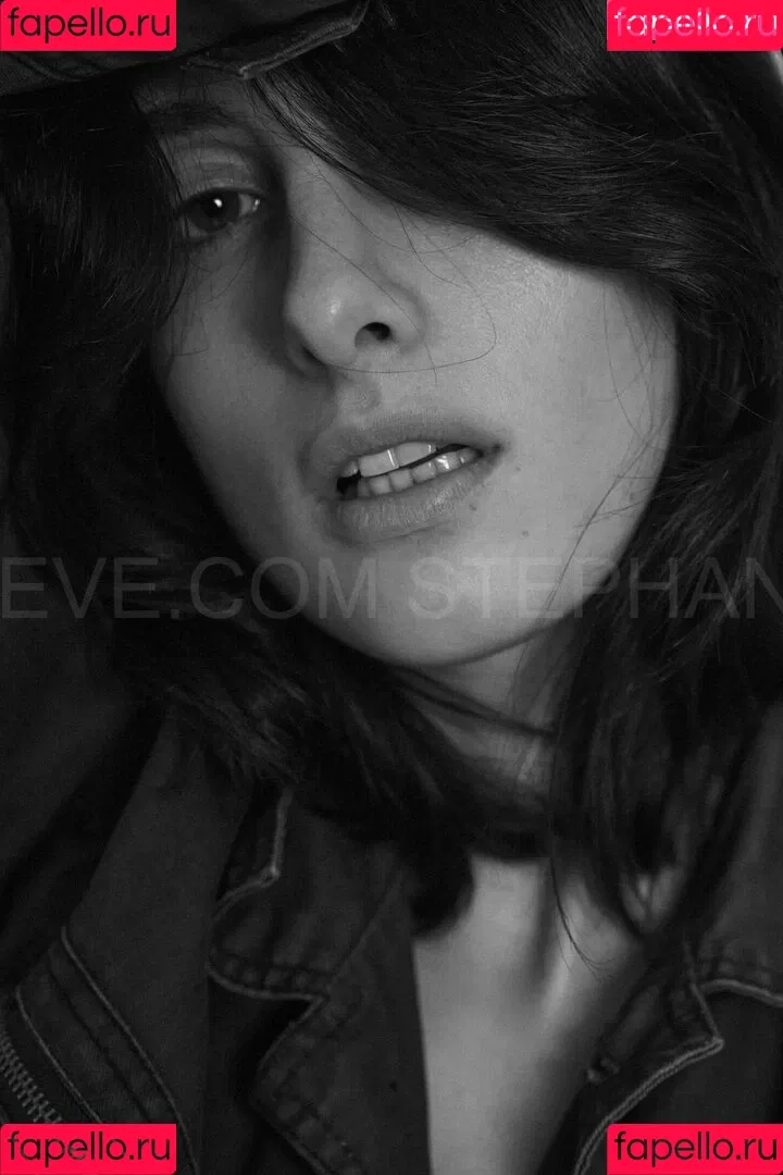 Aurélie Lacombe Onlyfans Photo Gallery 