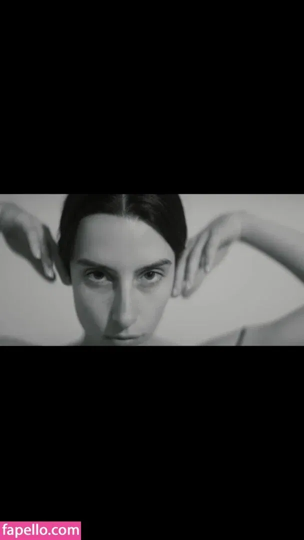 Aurélie Lacombe Onlyfans Photo Gallery 