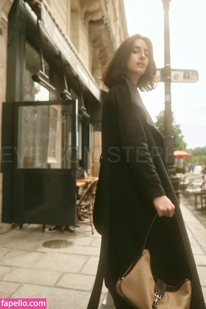 Aurélie Lacombe Onlyfans Photo Gallery 